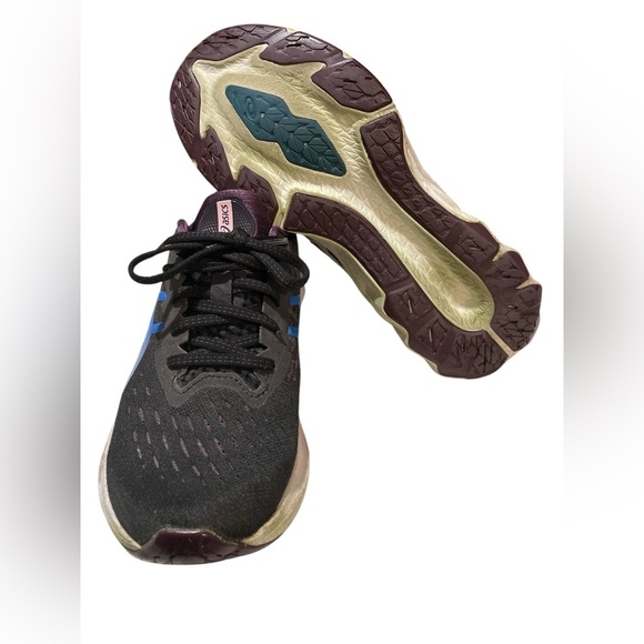 ASICS Novablast Running Shoes - Picture 5 of 5